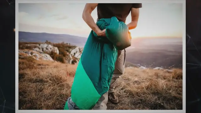 'Video thumbnail for How to choose a sleeping bag temperature rating'