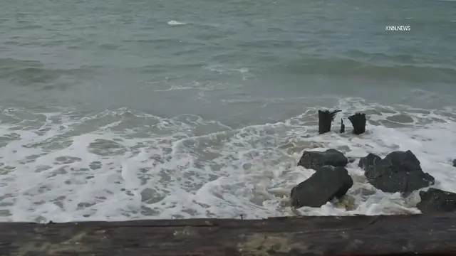 Video thumbnail for US, Los Angeles: Long Beach Peninsula Faces More Coastal Flooding as Tropical Storm Rachel Sends Powerful Swells Part 1.