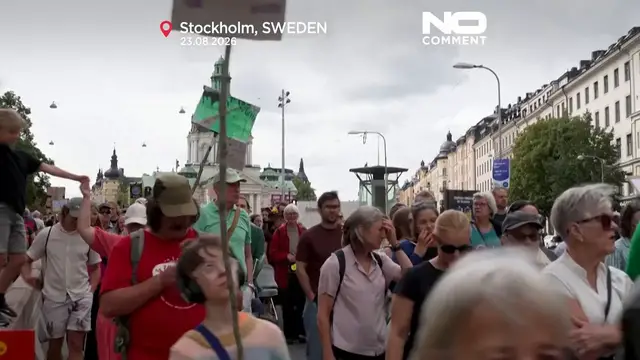 Video thumbnail for Greta Thunberg joins 10,000 climate marchers in Stockholm