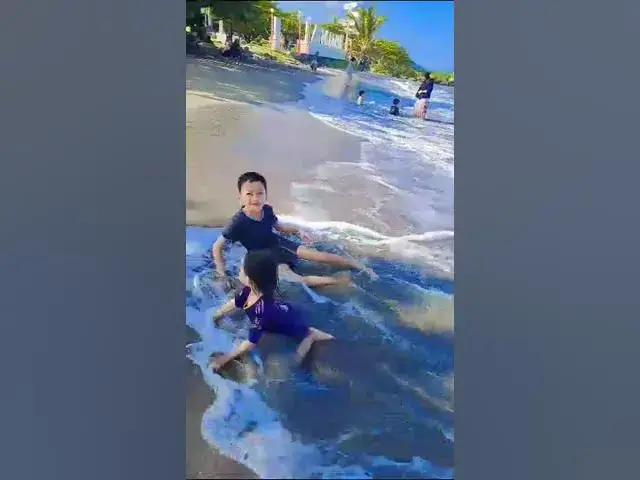 Video thumbnail for Liburan Bersama Keluarga