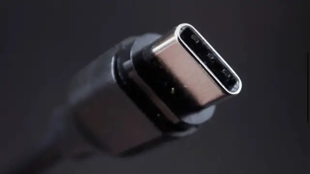 Video thumbnail for Why USB-C Is Becoming the Universal Connector for All Devices