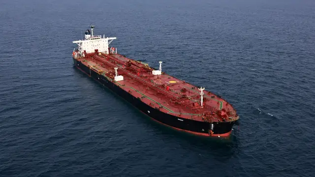 Video thumbnail for Singapore sees surge in 'shadow fleet' tankers carrying sanctioned cargo