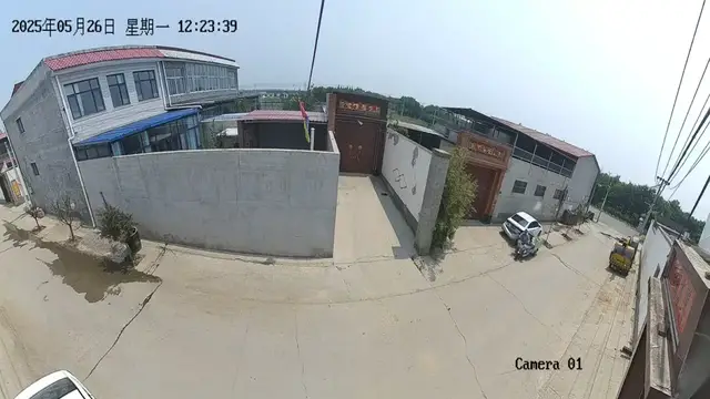 Video thumbnail for Tricycle Crash Fails to Restart in Hebei