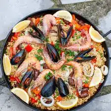Video thumbnail for Spanish Paella with Seafood