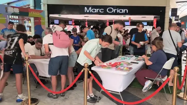 Video thumbnail for France: Football enthusiasts gather near Paris to swap Panini World Cup stickers.
