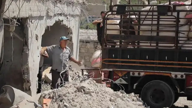 Video thumbnail for Lebanon: Residents of southern Lebanon struggle to survive in towns reduced to rubble.