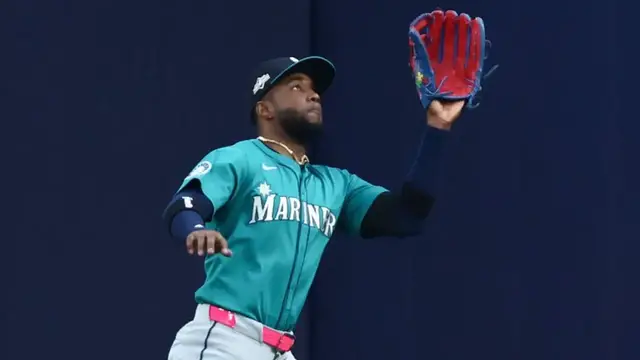 'Video thumbnail for Victor Robles 2025 Defensive Highlights!'