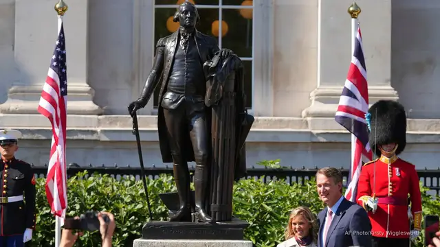 Video thumbnail for Why are the Brits installing a statue of George Washington?