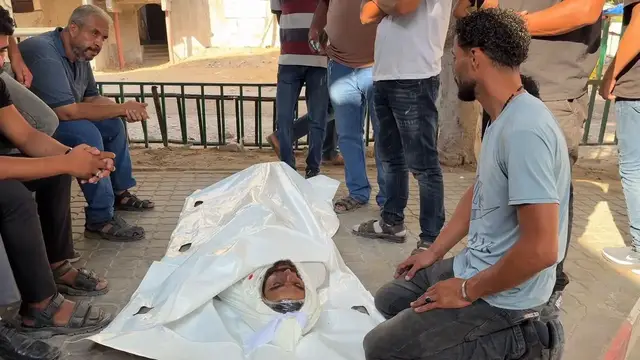 Video thumbnail for Gaza Strike Kills Two Palestinians 6.