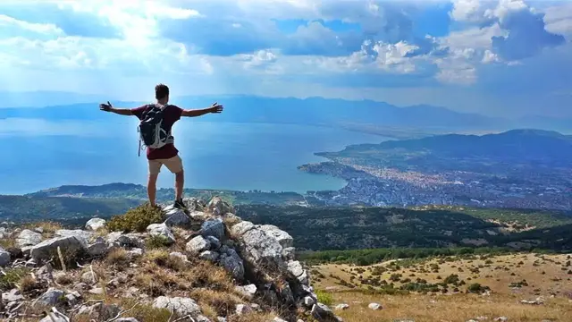 'Video thumbnail for BAD STREET DOG ENCOUNTER - MACEDONIA'