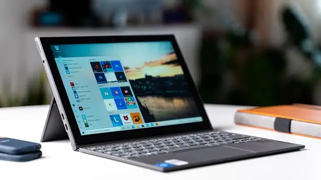 Video thumbnail for Lenovo IdeaPad Duet 3i Test: Günstiges Windows-Tablet mit Tastatur