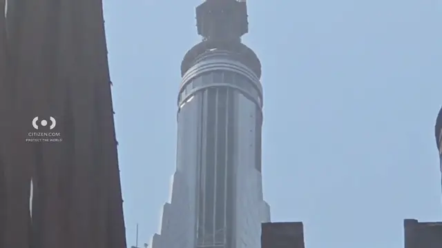 Video thumbnail for Two people in custody after climbing to top of Empire State Building