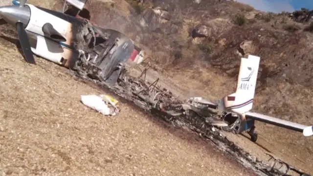 Video thumbnail for US pilot killed in Indonesian Papua: Rebels say plane was transporting soldiers into area