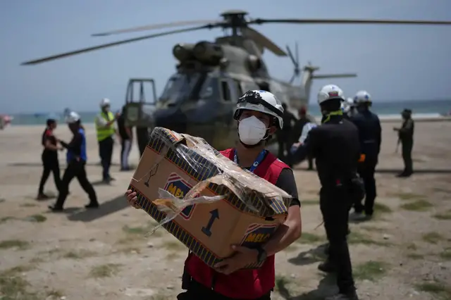 Video thumbnail for Relief efforts shift as Venezuela quake survivors seek aid