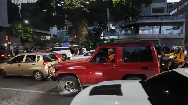 Video thumbnail for Venezuela: Death toll from Venezuela earthquakes rises to 1,430.