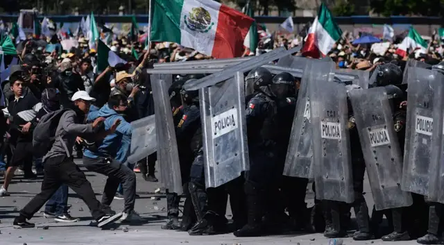 'Video thumbnail for Clashes in Mexico City amid Gen-Z styled protests over crime and corruption'