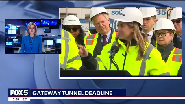 Video thumbnail for Gateway tunnel deadline approaching