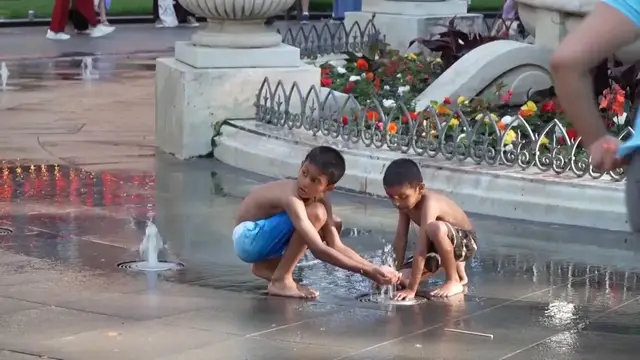 Video thumbnail for UK: Britain records hottest day of year.