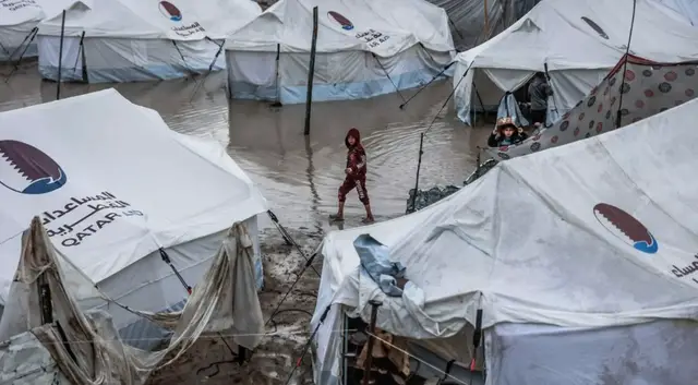 Video thumbnail for Sewage and floodwater swamp Gaza shelters amid infrastructure collapse