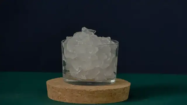 Video thumbnail for Nugget Ice Goes Mainstream: Inside the Boom Sweeping U.S. Restaurants
