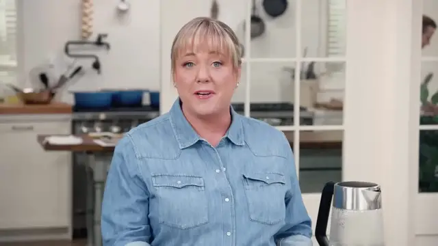 Video thumbnail for 36.The Best Vegetarian Chili; No Meat Required, Full of Flavor ¦ America's Test Kitchen (1080p 24fps)