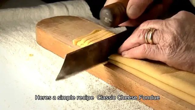 Video thumbnail for Fondue recipe