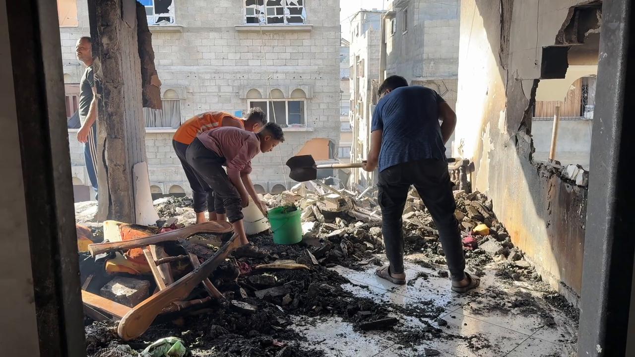 Video thumbnail for Gaza Strike Kills Two Palestinians 8.