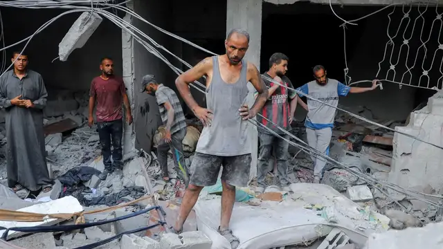 'Video thumbnail for Gaza families flee under Israeli evacuation orders, but face deadly attacks'