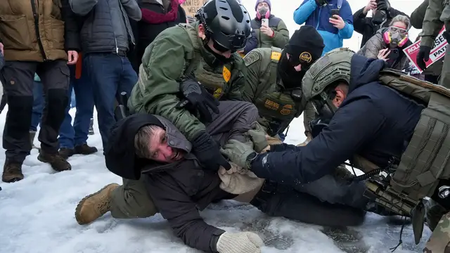 Video thumbnail for Protesters scream ‘ICE out’ one day after fatal shooting in Minneapolis