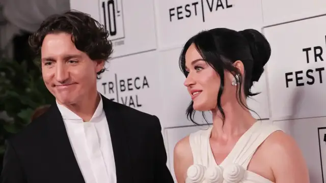 Video thumbnail for UNCAPTIONED: Katy Perry and Justin Trudeau make red carpet debut at Tribeca.