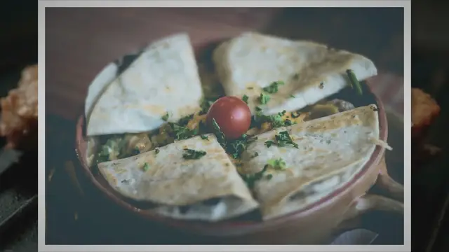 Video thumbnail for Delicious Mexican Chicken Quesadillas Recipe