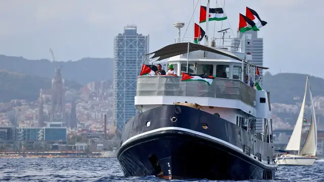 'Video thumbnail for Global Sumud Flotilla sails on towards Gaza, determined to break Israel’s illegal siege'