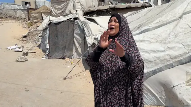 Video thumbnail for Displaced Palestinians struggle with extreme heat and pests in Gaza tent camps.