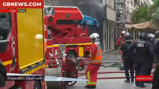 'Video thumbnail for WATCH: French protesters set fire to a restaurant in Paris after government collapse'