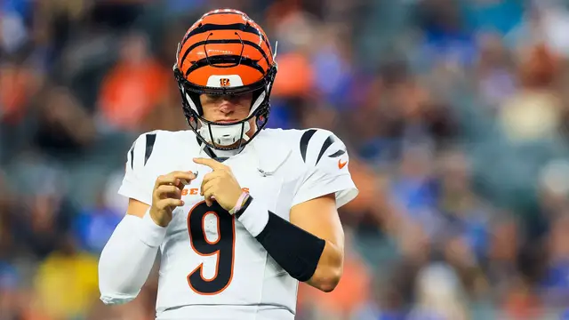 Video thumbnail for Top NFL Dark Horse Picks for Super Bowl Contenders
