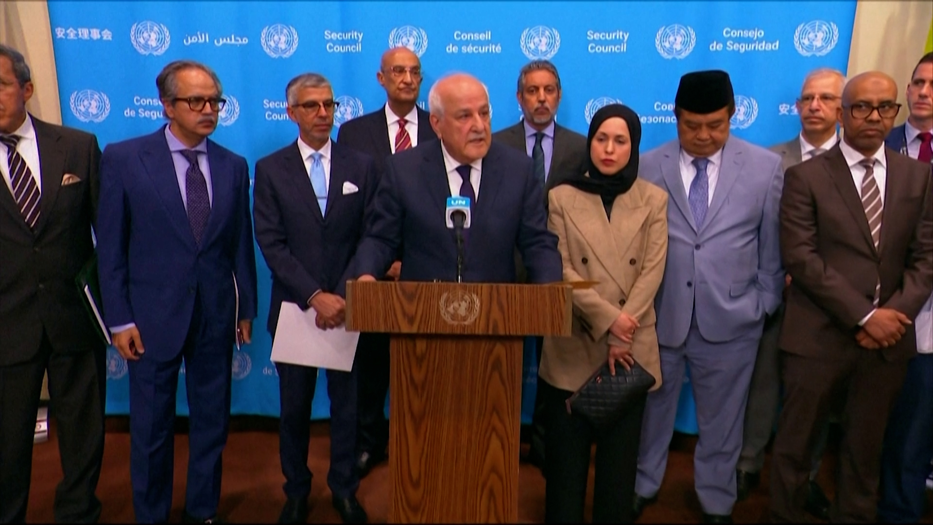 Video thumbnail for UN envoys call on Trump to stop Israeli annexation