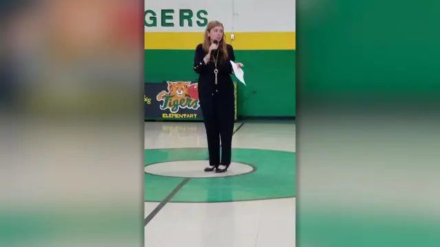 Video thumbnail for Military Dad Dresses Up As School Mascot To Surprise Kids | Happily TV