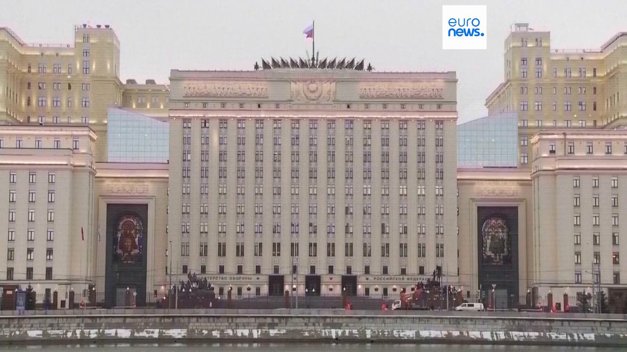 Video thumbnail for Russia launches strikes at Ukraine, hours after expiration of 72-hour truce