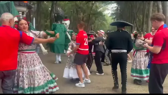 Video thumbnail for Mexico: Mexico Czechia Fans Gather Before Match 6.