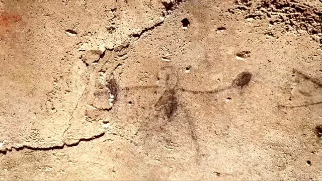 Video thumbnail for Pompeii drawings reveal children may have witnessed gladiator fights