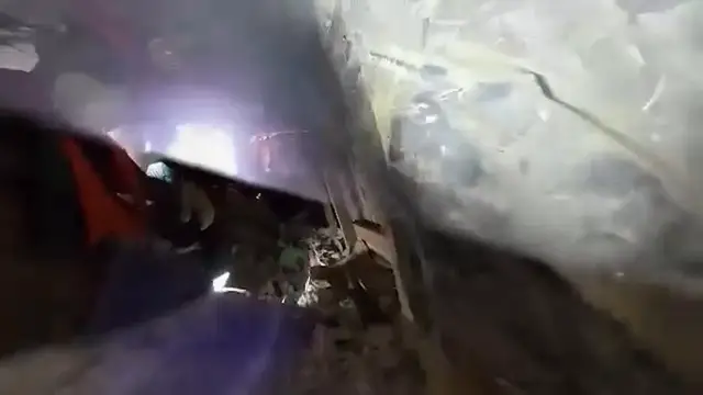 Video thumbnail for Venezuela: Rescuers dig through Venezuela earthquake rubble after signs of life reported.