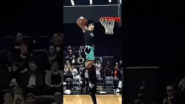 Video thumbnail for (360) elbow dunk! nba legend isiah thomas reacts