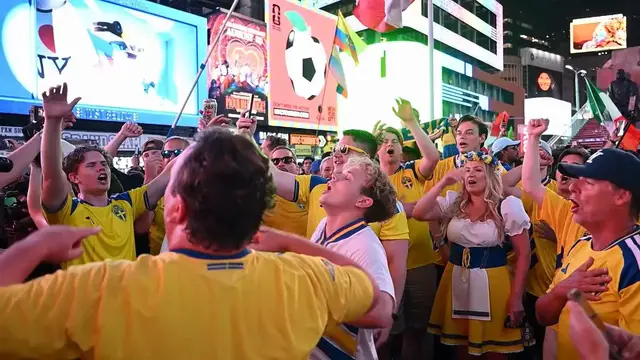 Video thumbnail for US: Swedish fans gather in New York's Times Square ahead of World Cup match against France.