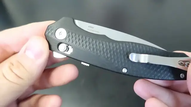 Video thumbnail for Unboxing Benchmade Knives ($600)