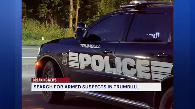 Video thumbnail for Trumbull police search for armed suspects near White Plains Road; 2 apprehended