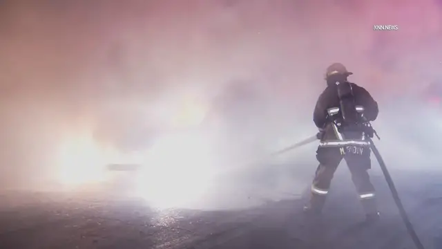 Video thumbnail for US, Phoenix: Phoenix 41st Avenue Auto Fire.