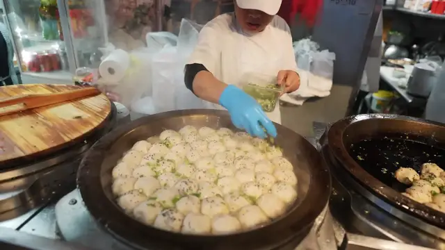 Video thumbnail for I Ate Everything At The Largest Asian Food Court In The Country! (1080p 30fps)