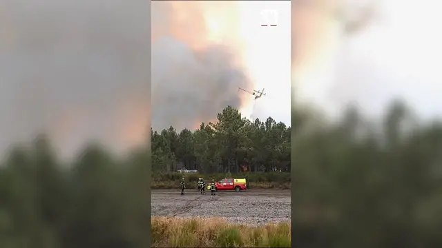 Video thumbnail for France: Firefighting efforts continue in Gironde, France (2).