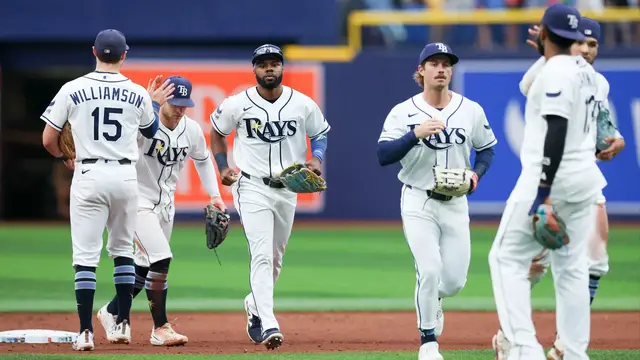 Video thumbnail for Tampa Bay Triumphs Over Texas 3-2, Mullins Hits Go-Ahead Home Run