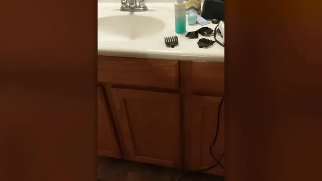 Video thumbnail for Baby Sees Dad Without Beard For First Time | Happily TV